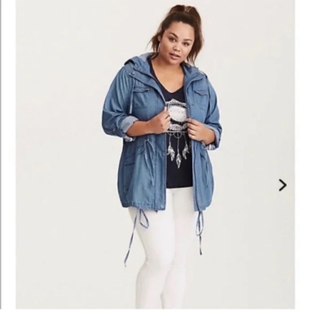 Torrid Blue Chambray Hooded Lightweight Anorak Jacket Casual Contemporary